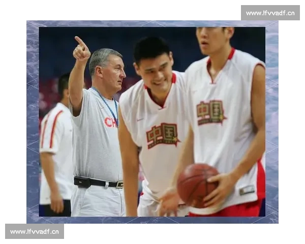 姚明的传奇：篮球巨人的荣耀与担当